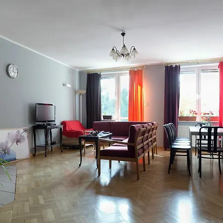 Anton House Affittacamere