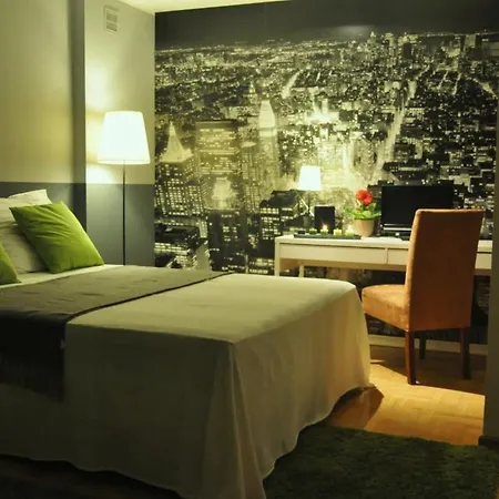 Anton House Gæstehus Warszawa