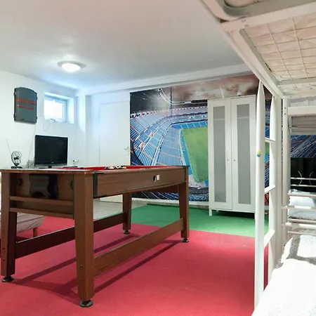 Guest house Anton House 3*